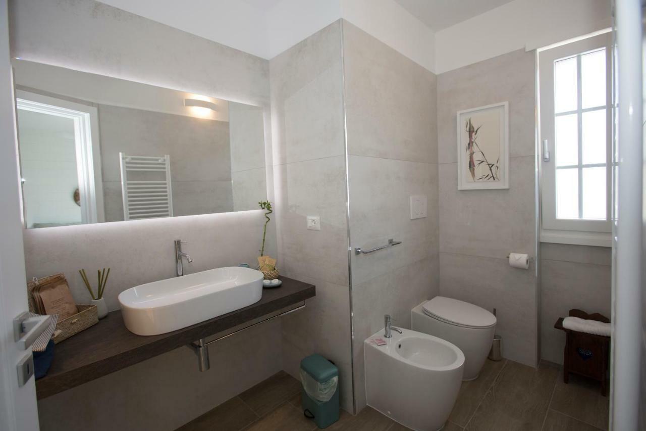 Laura E Christian - Rooms Grado Luaran gambar